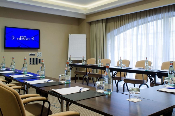 RADISSON BLU HOTEL KYIV PODIL